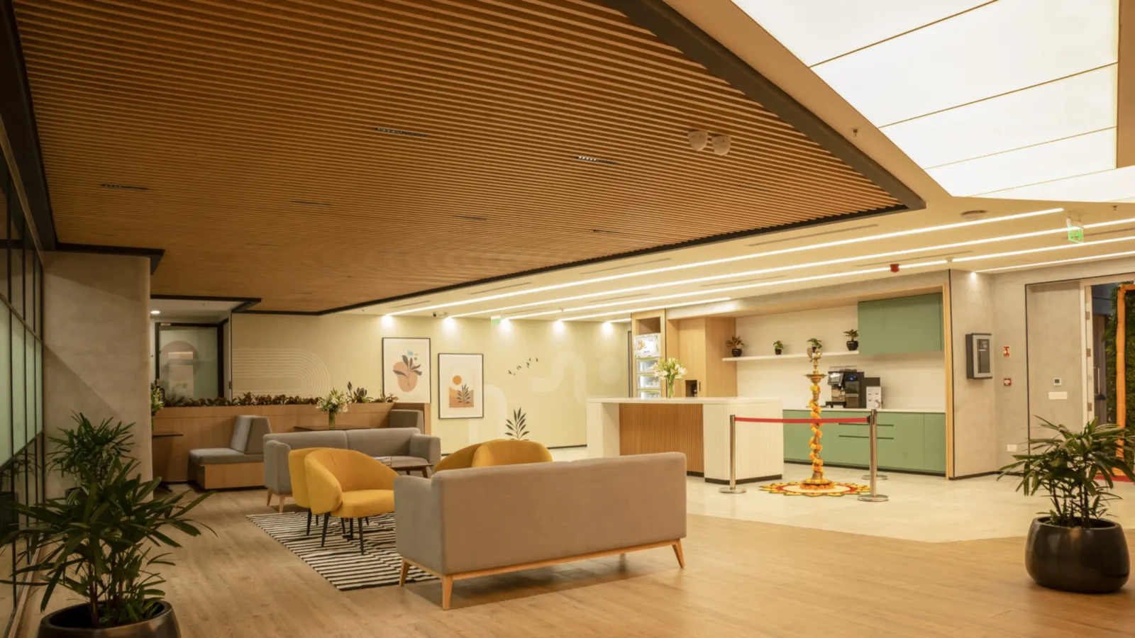 Workplace Office Evolution: The Rise of Hospitality-as-a-Service