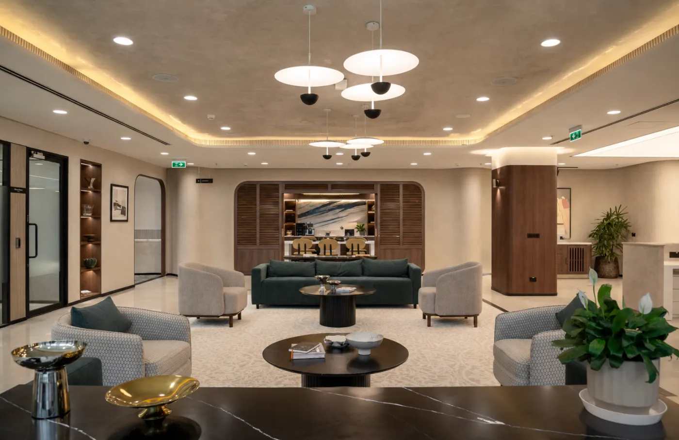 Table Space Worldmark 4 — The entry lounge
