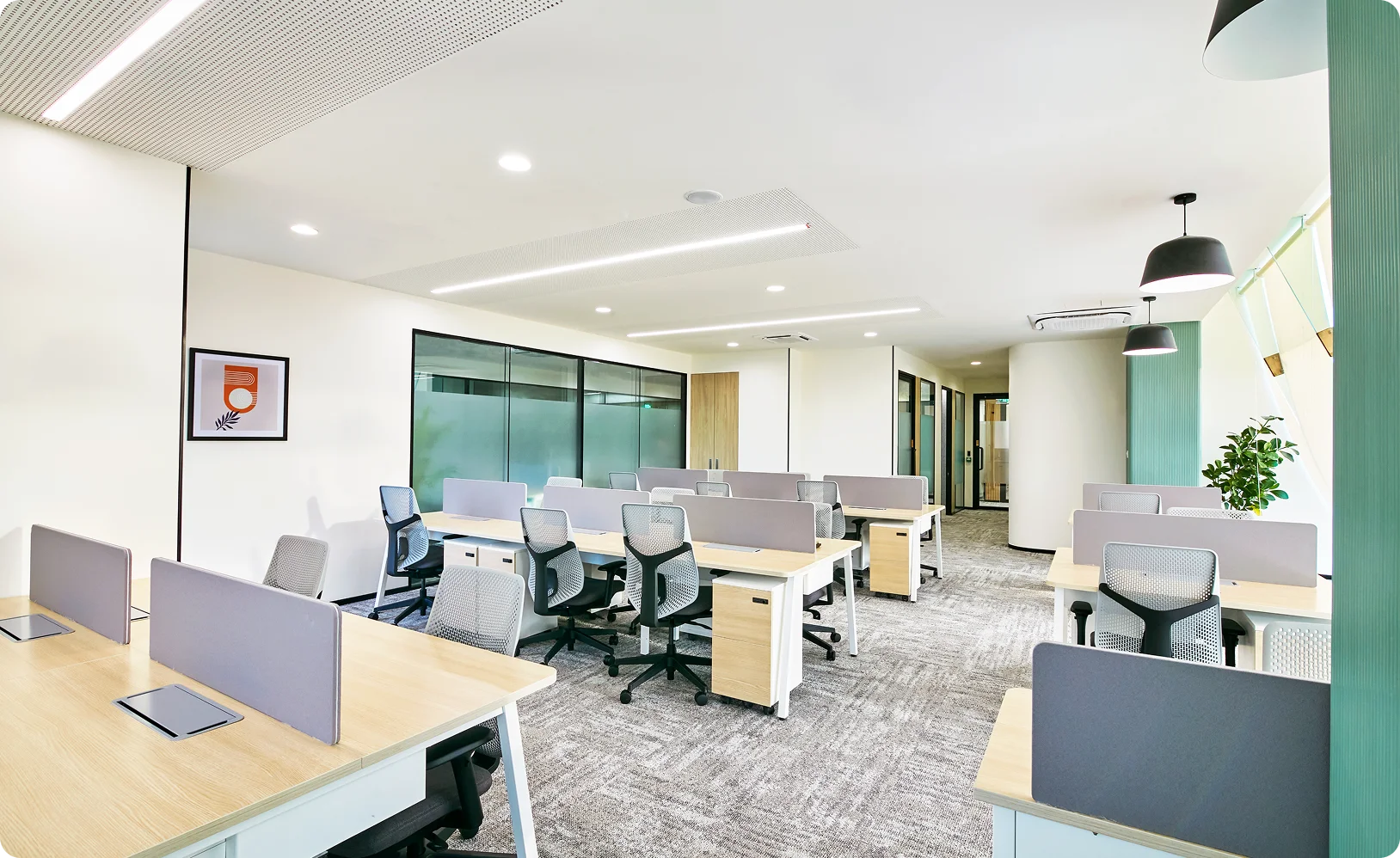 A ready-to-move-in Table Space suite in India