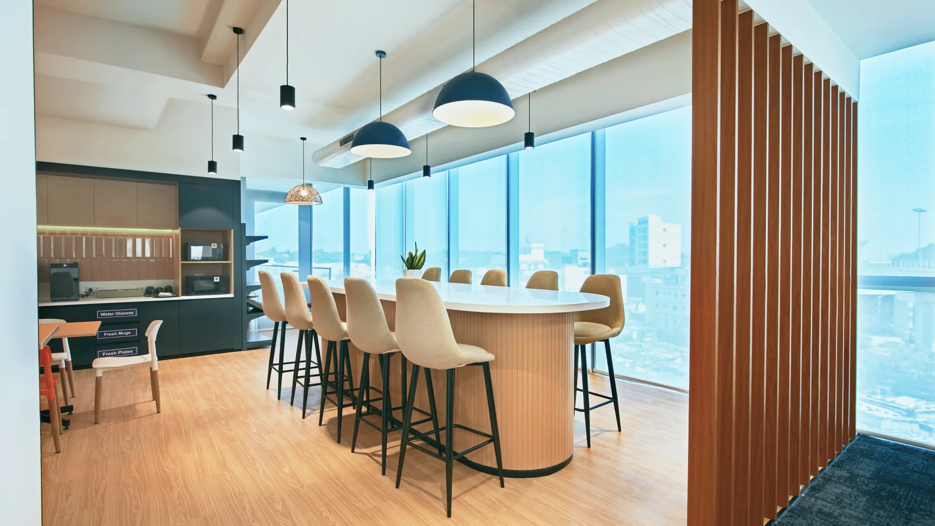 Workspace Design Trends 2025: From Biophilic Elements to Modular Layouts 